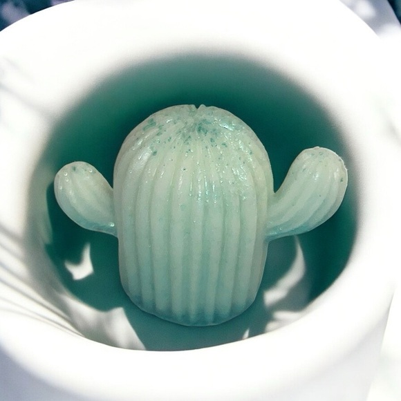 Handmade Other - Strawberry soap handmade Green Cactus 2x2in 4oz